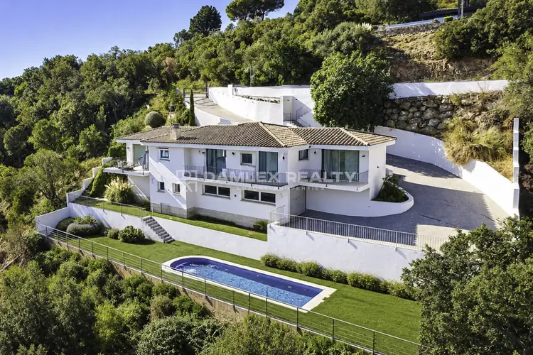 House with Sea Views, Private Pool and Garden in Mas Nou, Platja d’Aro