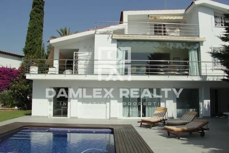Villa with sea views in Sitges