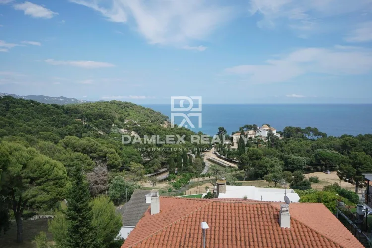 House with stunning sea views in Santa Cristina, Blanes