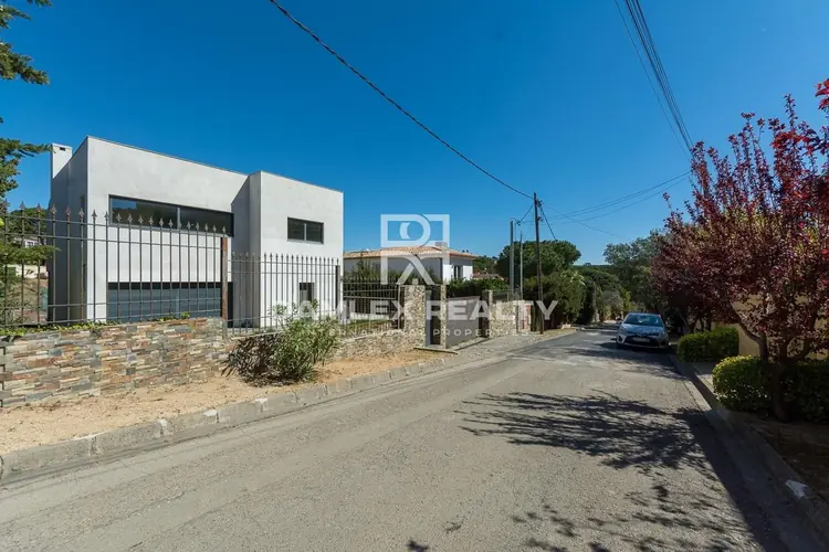 Casa en una bonita urbanización tranquila.