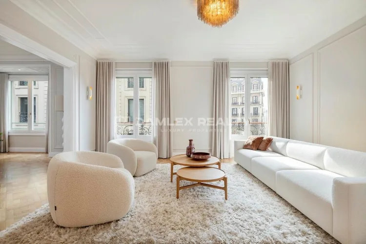 Appartement élégant avec rénovation design à Sarrià – Sant Gervasi