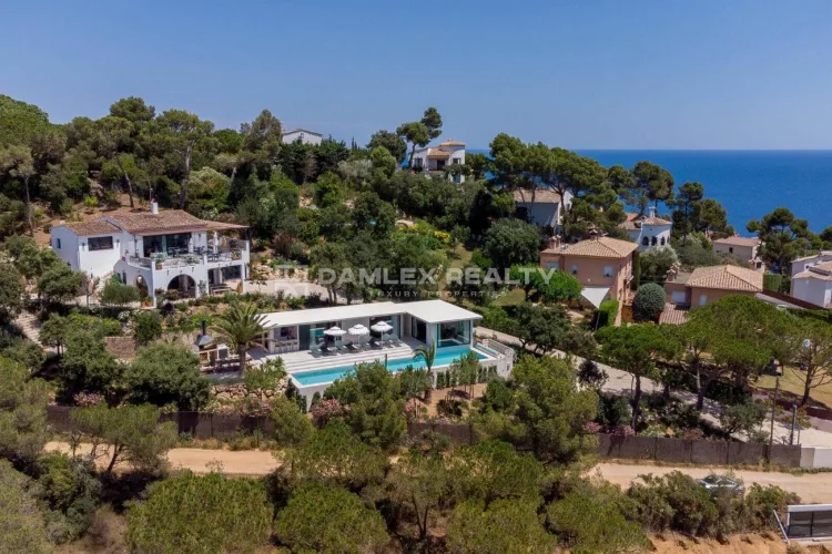 Exclusive Villa with Guest House Within Walking Distance of the Sea in Calella de Palafrugell