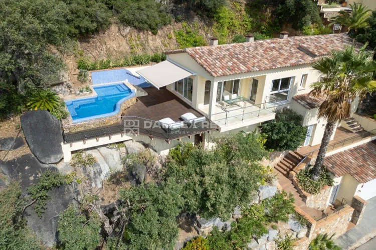 House for sale in the quiet area of Cabanyes – Mas Ambrós – Mas Pallí