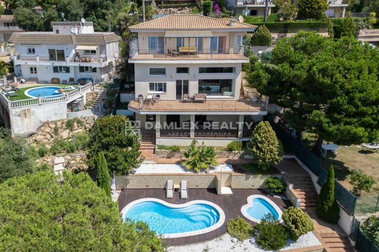 Detached house for sale in a prestigious area of Lloret de Mar