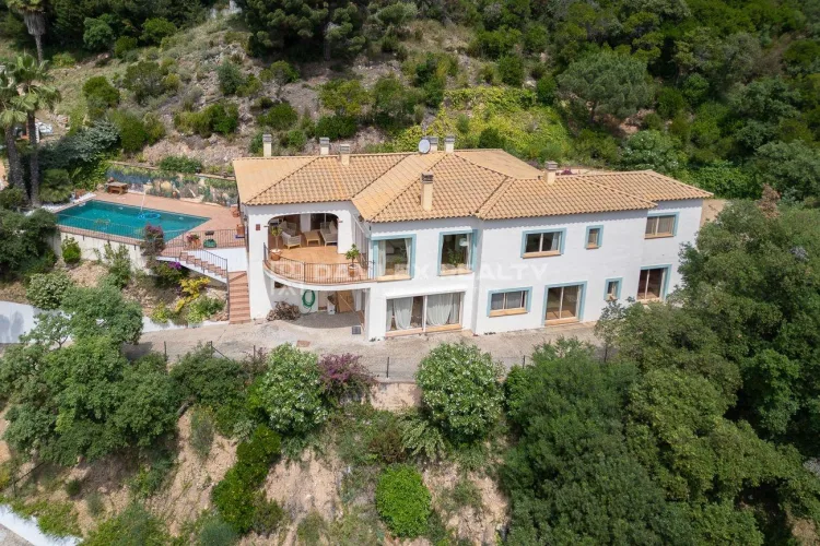 Elegant Luxury Villa with Sea & Mountain Views in Mas Nou, Platja d’Aro