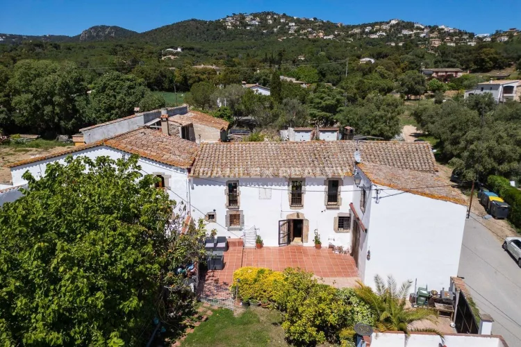 Rustic villa in Santa Cristina d