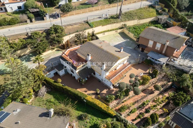 Charming Mediterranean Style Mansion located in the center of Lloret de Mar.