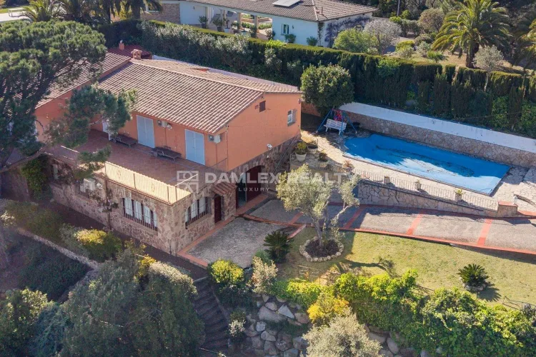 Detached house for sale in Mas Pere–Río de Oro with sea views