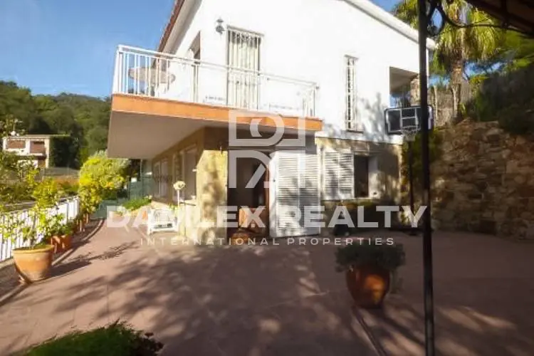 Maison / Villa de 3 pièces, terrain de 416 m², à vendre à Tossa de Mar, Costa Brava