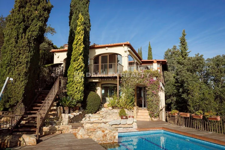 Exclusive designer villa in Calonge with sea and mountain views
