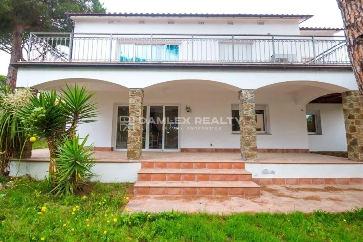 A beautiful modern house in the center of Playa de Aro - the perfect option for life on the Costa Brava!