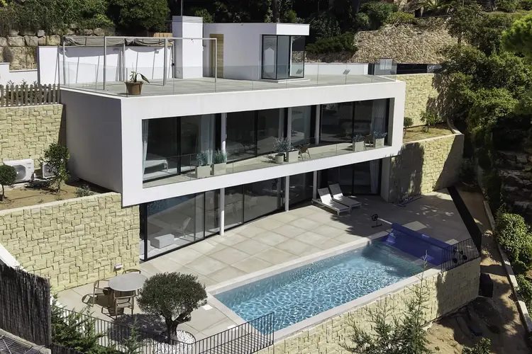 Spectacular House for Sale in Santa María de Llorell, Tossa de Mar, with Breathtaking Views and Private Swimming Pool