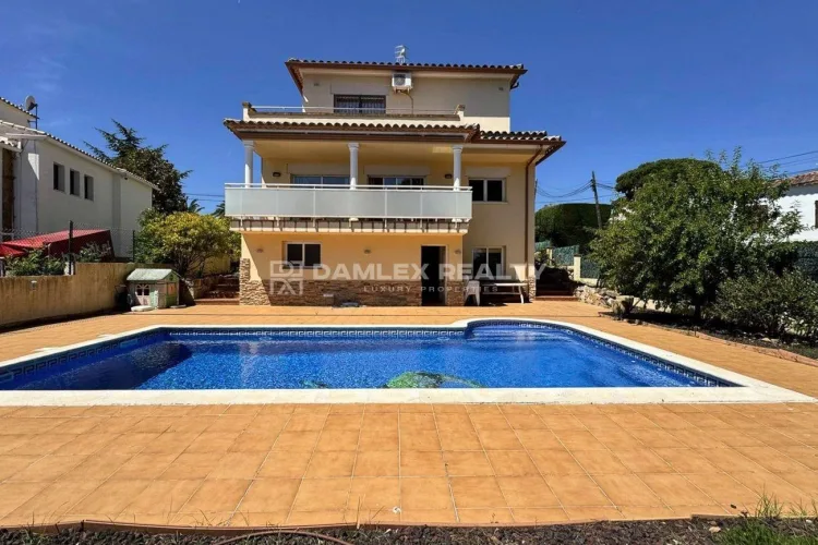 Cozy House for Sale in Can Semi–Mas Nou–Mas Ros