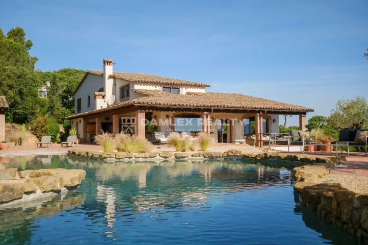 Unique Luxury Villa in the Prestigious Golf Area of Santa Cristina d