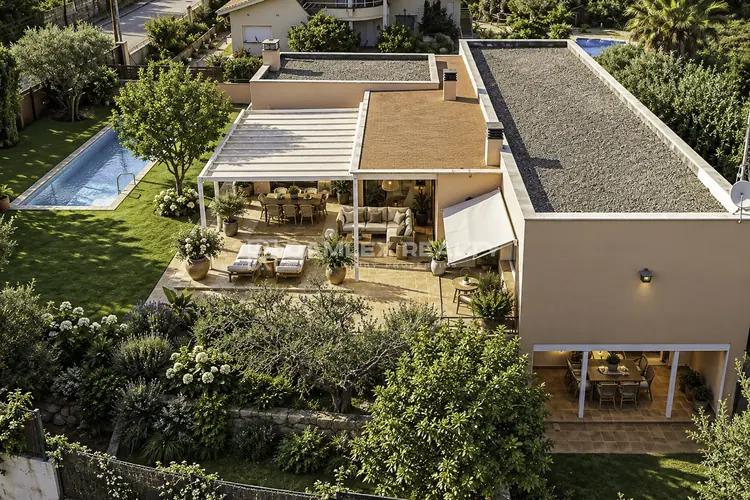 Detached house in a quiet and prestigious area of Calonge with a tourist license