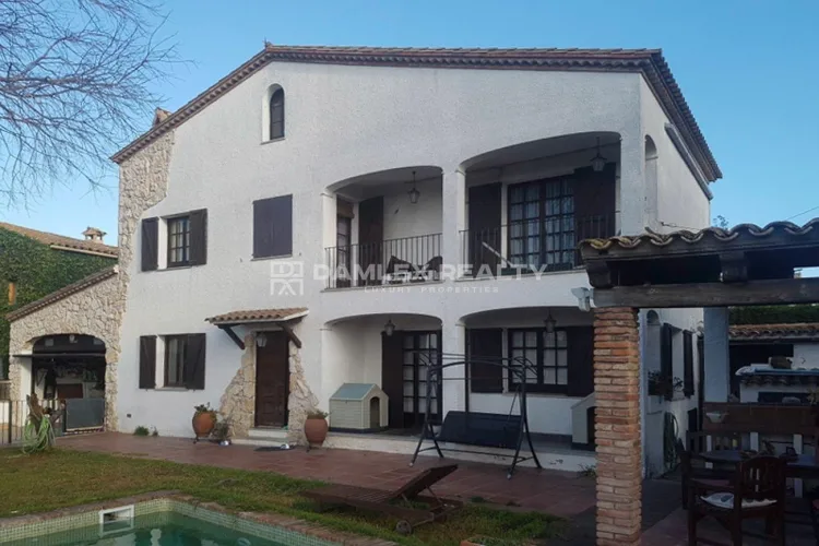 Charming house in the centre of Platja d