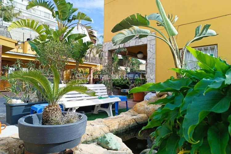 Cozy house in a residential area near Lloret de Mar with a pool and beautiful views