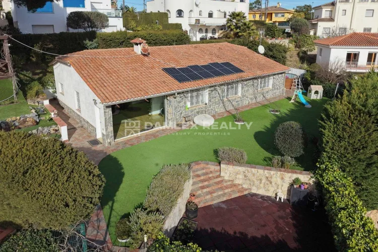 Stunning Modern House with Tourist License in Condado del Jaruco, Lloret de Mar