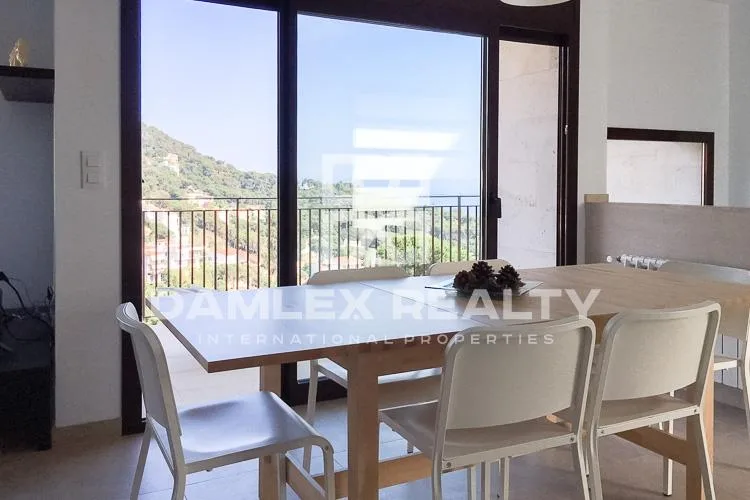 Villa with sea views on the Costa Brava
