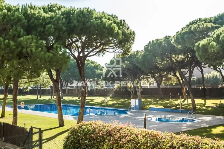 Apartment 350 meters from the beach in Gava Mar