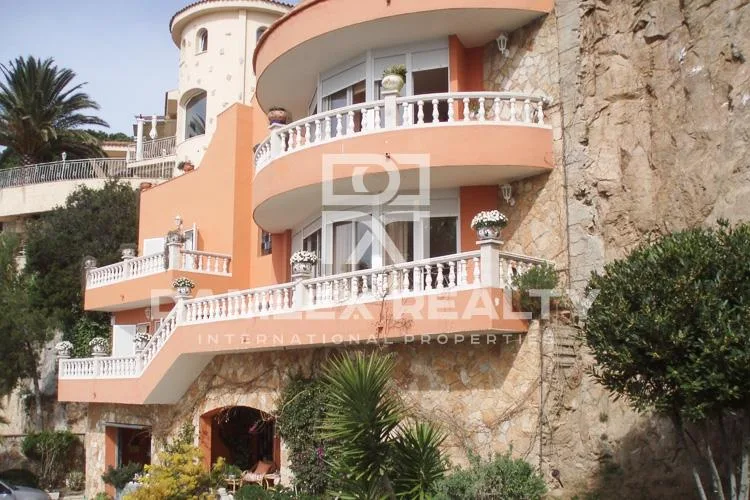First line sea villa in Lloret de Mar, Cala Canyelles