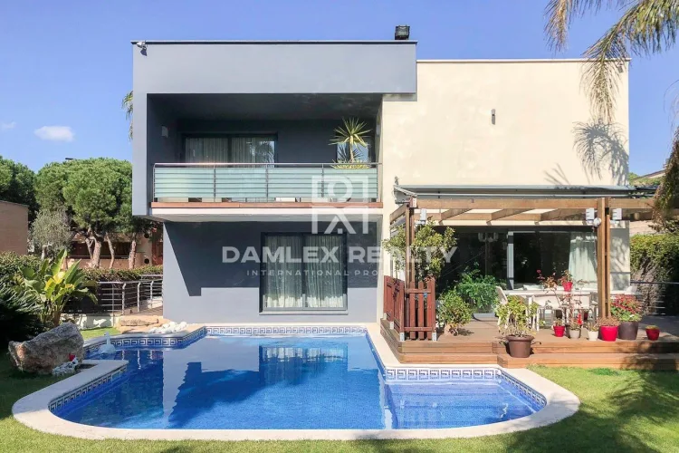 Villa à 150 mètres de la plage