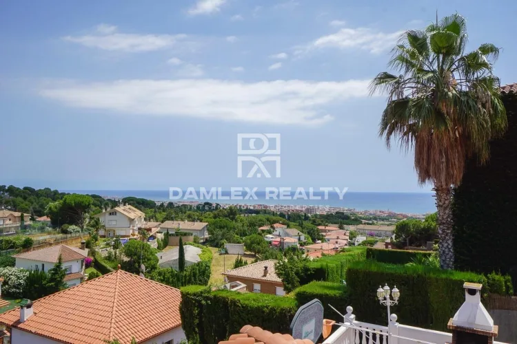 House / Villa with 5 rooms, plot 808m2, for sale in Premia de Dalt, Barcelona North Coast