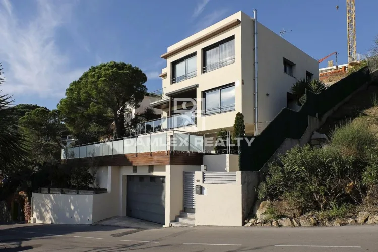 Villa in an urbanization of Lloret de Mar.
