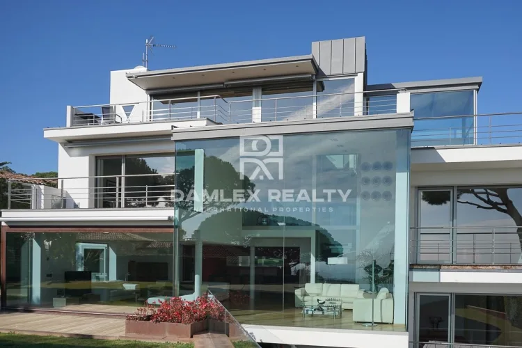 Maison / Villa de 6 pièces, terrain de 1584 m², à vendre à Vilassar de Dalt, Coast of Barcelona