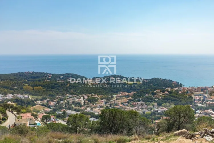En venta: 2 parcelas de terreno con vistas panorámicas al mar, para la construcción de villas individuales