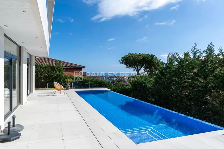 Perfect house close to the beach and all facilities in Sant Feliu de Guíxols