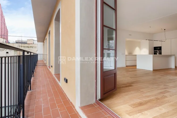 Three-bedroom apartment in a new building