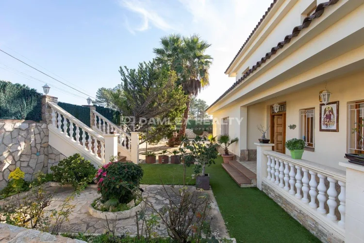 Magnificent property in the prestigious  Сondado del Jaruco urbanization, Lloret de Mar