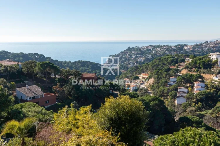 Plot of land for the construction of an individual house in Lloret de Mar