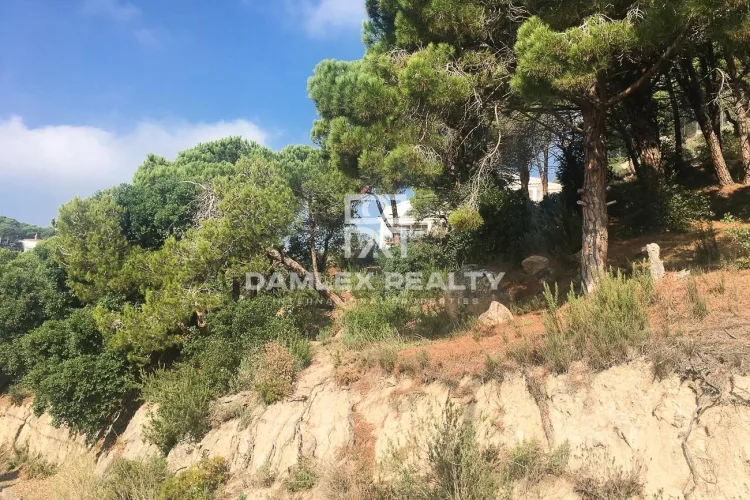 For sale two plots with panoramic sea views