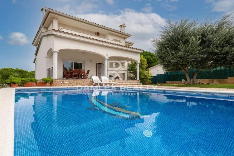Sunny Home with Swimming Pool and Mountain Views in Quiet Residential Neighborhood