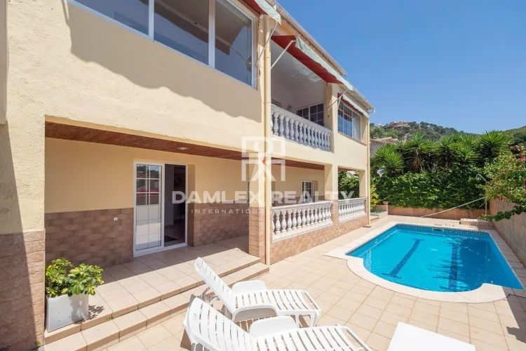 House for sale in Lloret de Mar with spectacular sea views