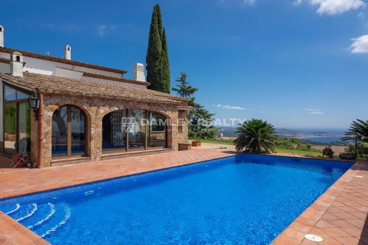 Exclusive sea-view villa in Mas Nou, Platja d’Aro: luxury, privacy and nature in perfect harmony