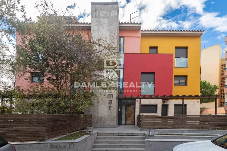GREAT OPPORTUNITY ! - Fantastic penthouse with nice terrace and sea views in Playa de Aro