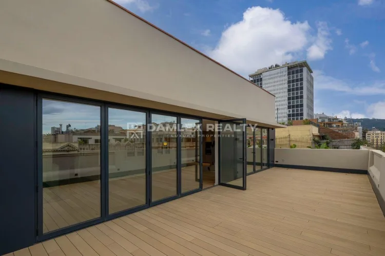 Elegant Apartments on Rambla Catalunya in the Center of Barcelona