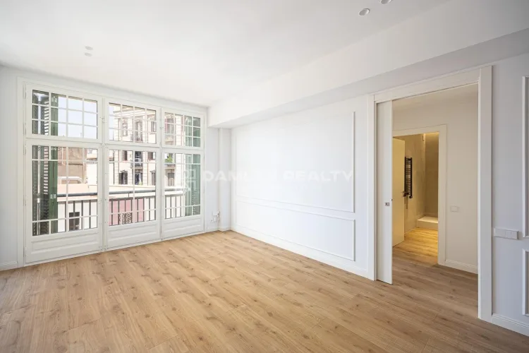 APARTMENT ON VÍA LAIETANA. THE PRIVILEGE OF LIVING IN THE NEIGHBORHOOD WHERE IT ALL BEGAN